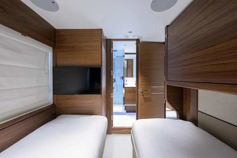 Slide: The Image of Princess X80 2028 - 169