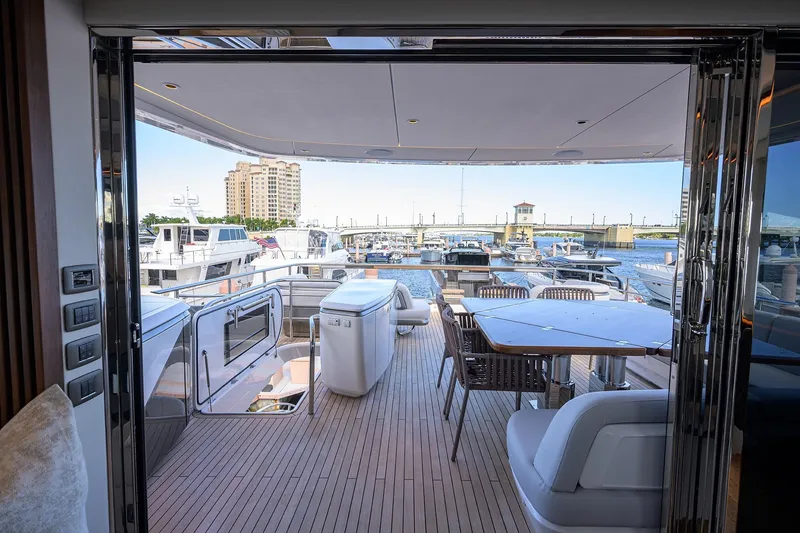 Slide: The Image of Princess X80 2028 - 90