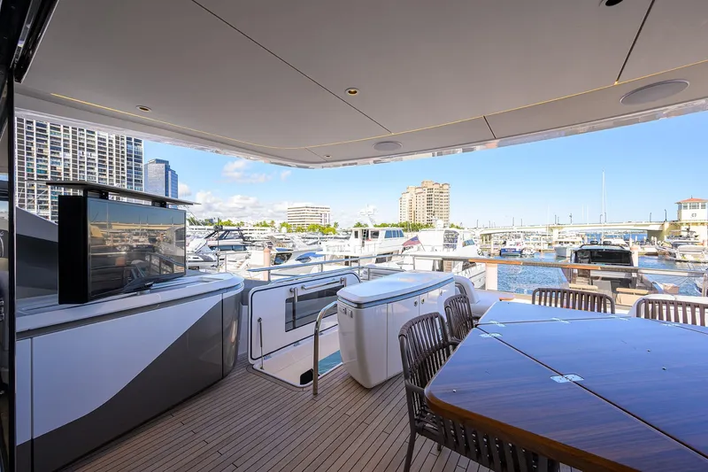 Slide: The Image of Princess X80 2028 - 95