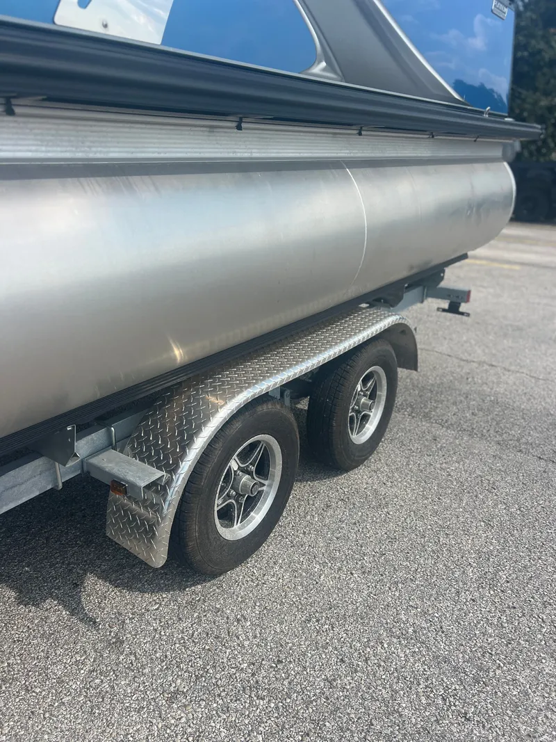 Slide: The Image of Avalon LSZ VRB23T DX 2025 - 8