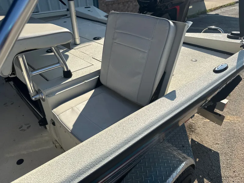 Slide: The Image of Ranger RB190 2023 - 14