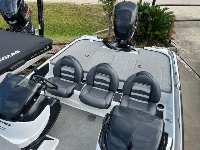 Slide: The Image of Nitro Z7DC 2011 - 11