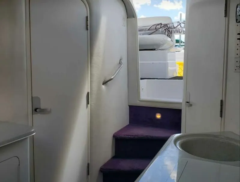 Slide: The Image of Chris-Craft Crowne 302 1996 - 11