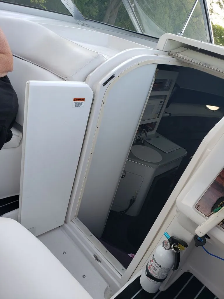 Slide: The Image of Chris-Craft Crowne 302 1996 - 12