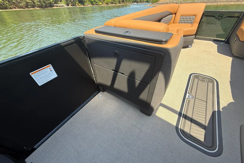Slide: The Image of Harris Sunliner 250 Sport 2026 - 15