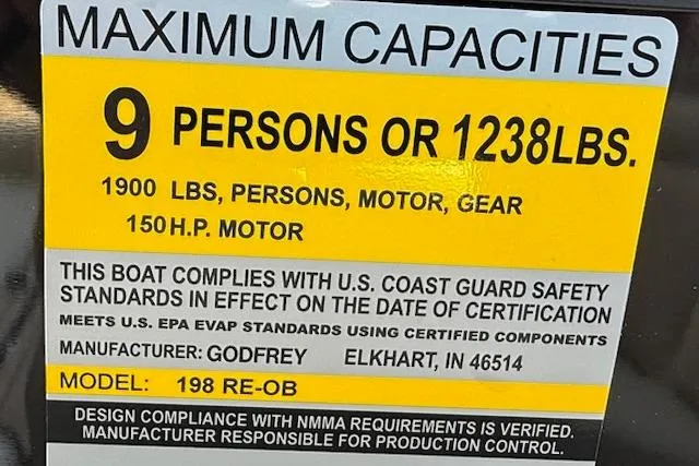 Slide: The Image of Maximum capacity label for Hurricane FD198RE-OB, 2026 model, 9 persons or 1238 lbs. - 8