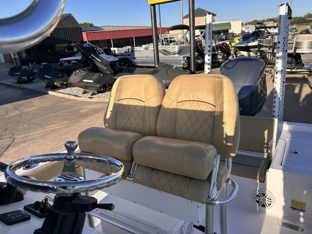 Slide: The Image of Sportsman Masters 247 Bay Boat 2021 - 16