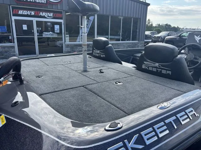 Slide: The Image of Skeeter ZX200 2026 - 4