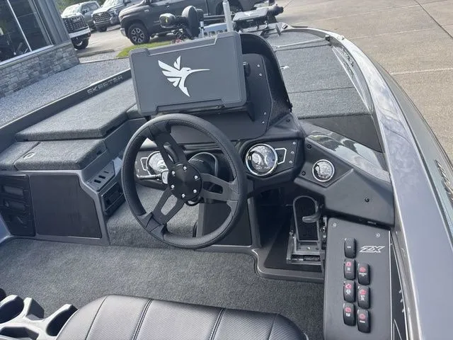 Slide: The Image of Skeeter ZX200 2026 - 7