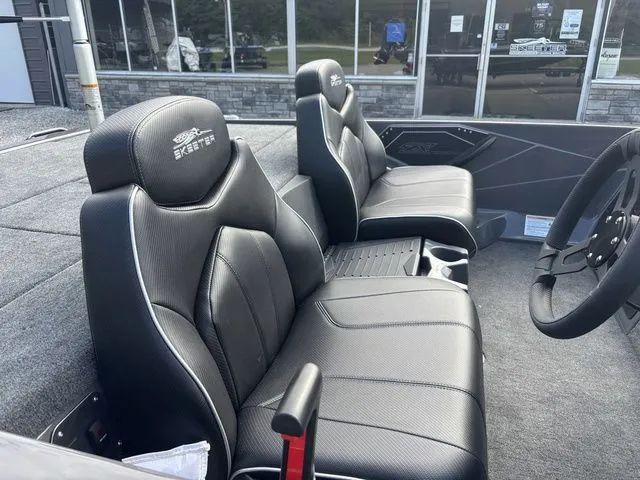 Slide: The Image of Skeeter ZX200 2026 - 8