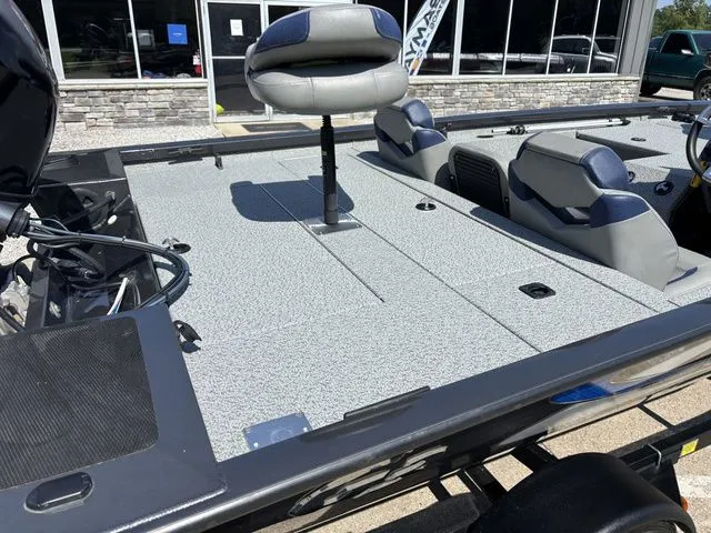 Slide: The Image of G3 Sportsman 1710 2021 - 4