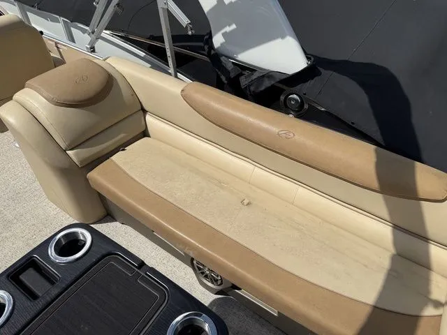 Slide: The Image of Avalon Catalina Cruise 25' 2019 - 19