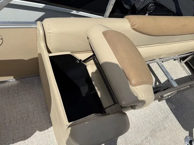 Slide: The Image of Avalon Catalina Cruise 25' 2019 - 21