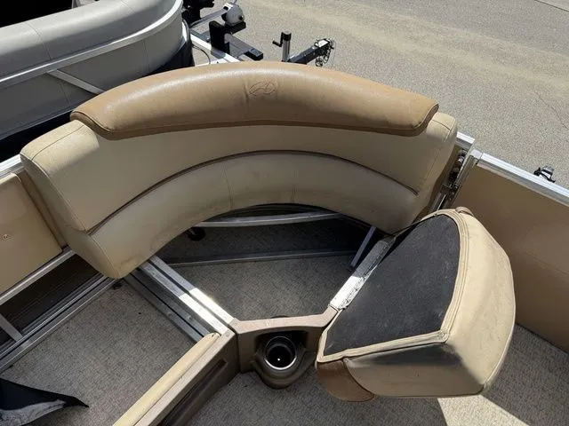 Slide: The Image of Avalon Catalina Cruise 25' 2019 - 5