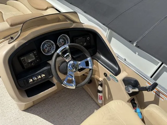 Slide: The Image of Avalon Catalina Cruise 25' 2019 - 11