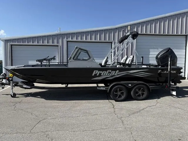 The Image of SeaArk Pro Cat 240 2026 - 1