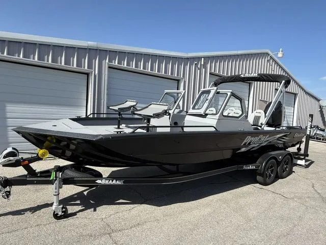 Slide: The Image of SeaArk Pro Cat 240 2026 - 2