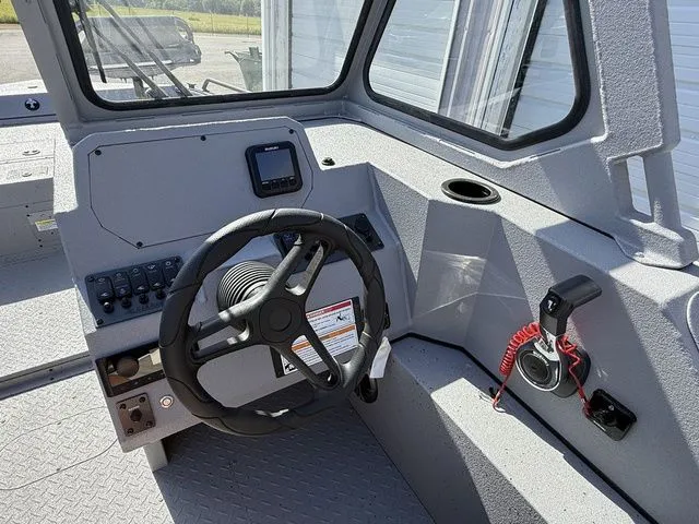 Slide: The Image of SeaArk Pro Cat 240 2026 - 20