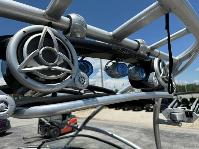 Slide: The Image of Supra Launch 21 V 2009 - 15