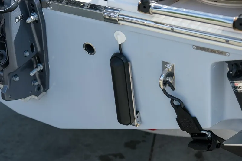 Slide: The Image of 2023 Robalo R230 Center Console boat transom with motor mount and hardware. - 8