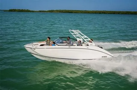 Slide: The Image of Yamaha 252 S w/ Twin 1.8L Yamaha's - 360 Horsepower 2025 - 2