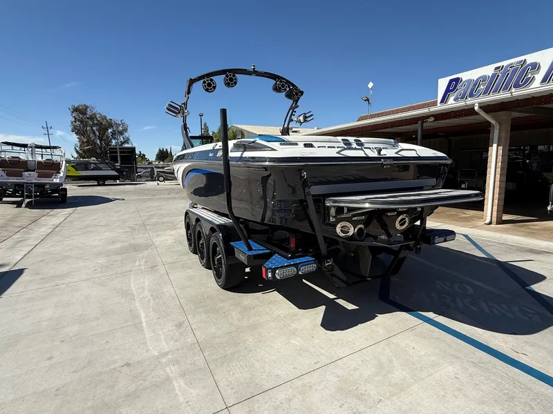 Slide: The Image of Centurion Enzo FX44 2014 - 11