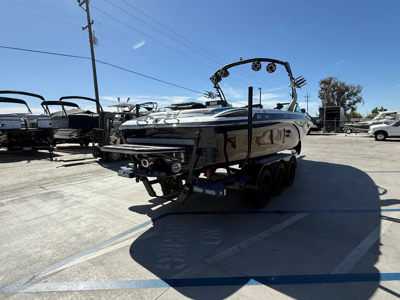 Slide: The Image of Centurion Enzo FX44 2014 - 6