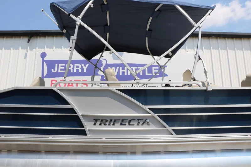 Slide: The Image of 2017 Trifecta 21 F Sts pontoon boat with canopy at dealership. - 16