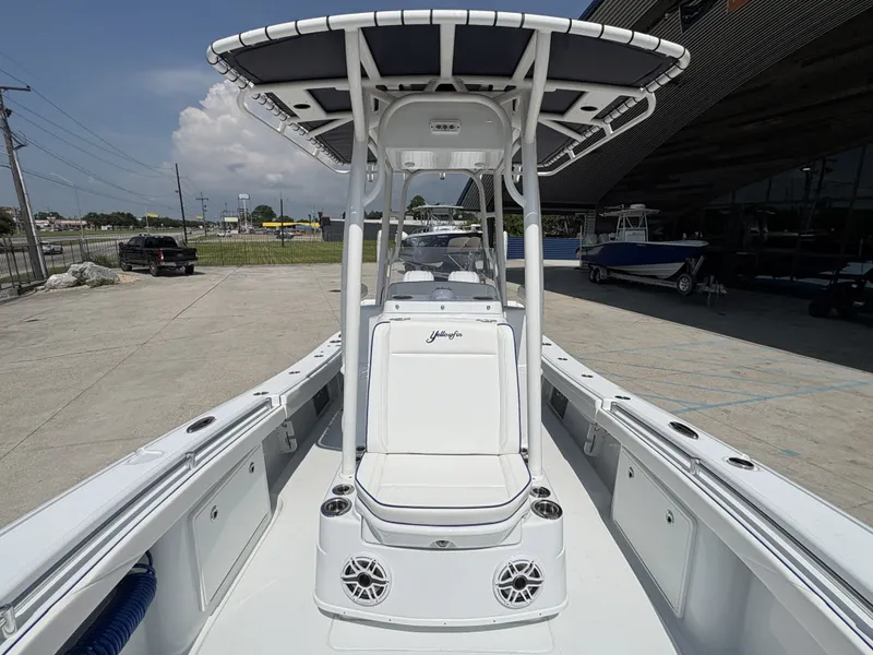 Slide: The Image of Yellowfin 26 Hybrid 2024 - 16