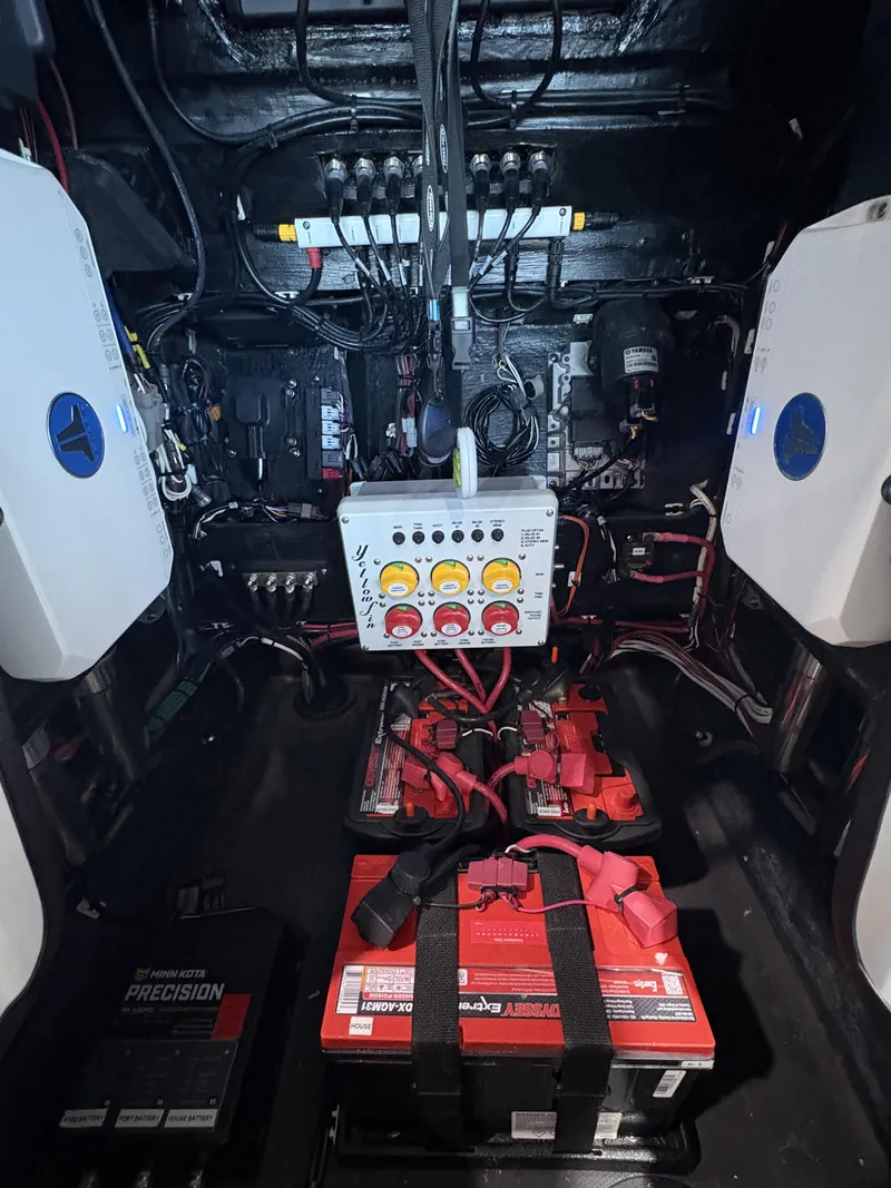 Slide: The Image of Yellowfin 26 Hybrid 2024 - 17