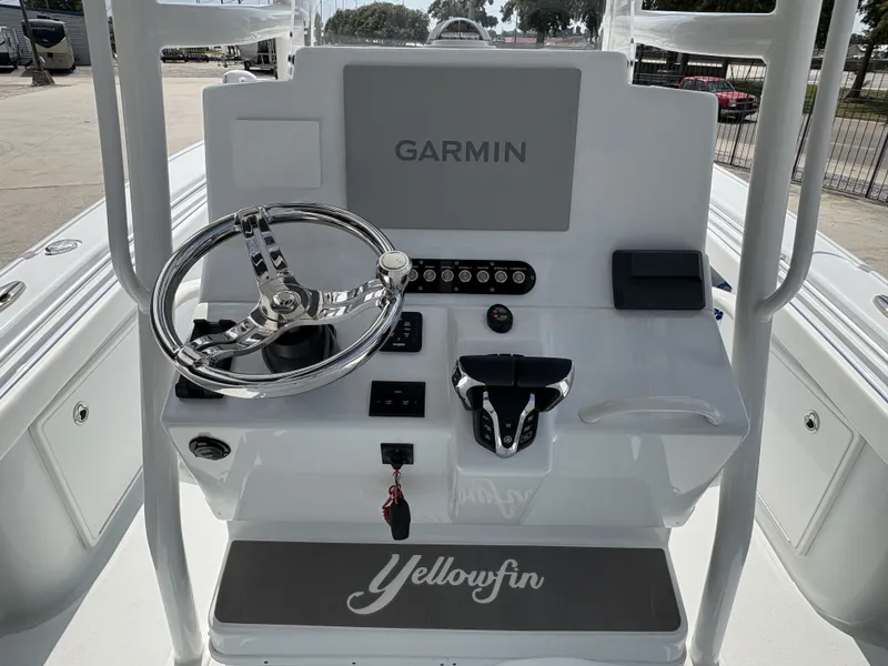 Slide: The Image of Yellowfin 26 Hybrid 2024 - 7