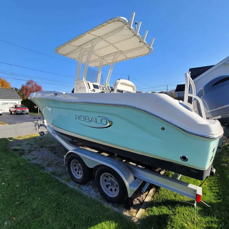 Slide: The Image of Robalo 202 EX 2020 - 2