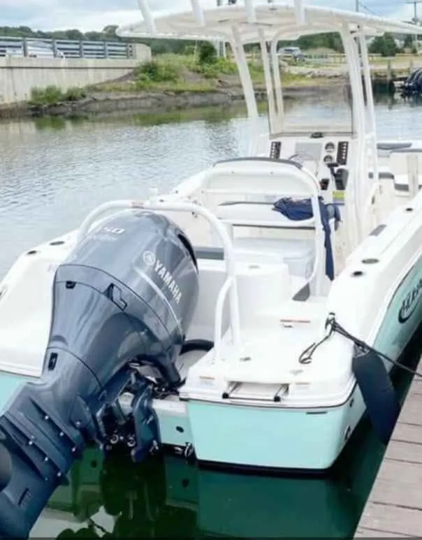 Slide: The Image of Robalo 202 EX 2020 - 9