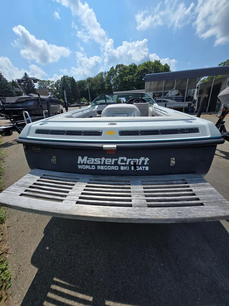 Slide: The Image of MasterCraft ProStar 190 1992 - 2