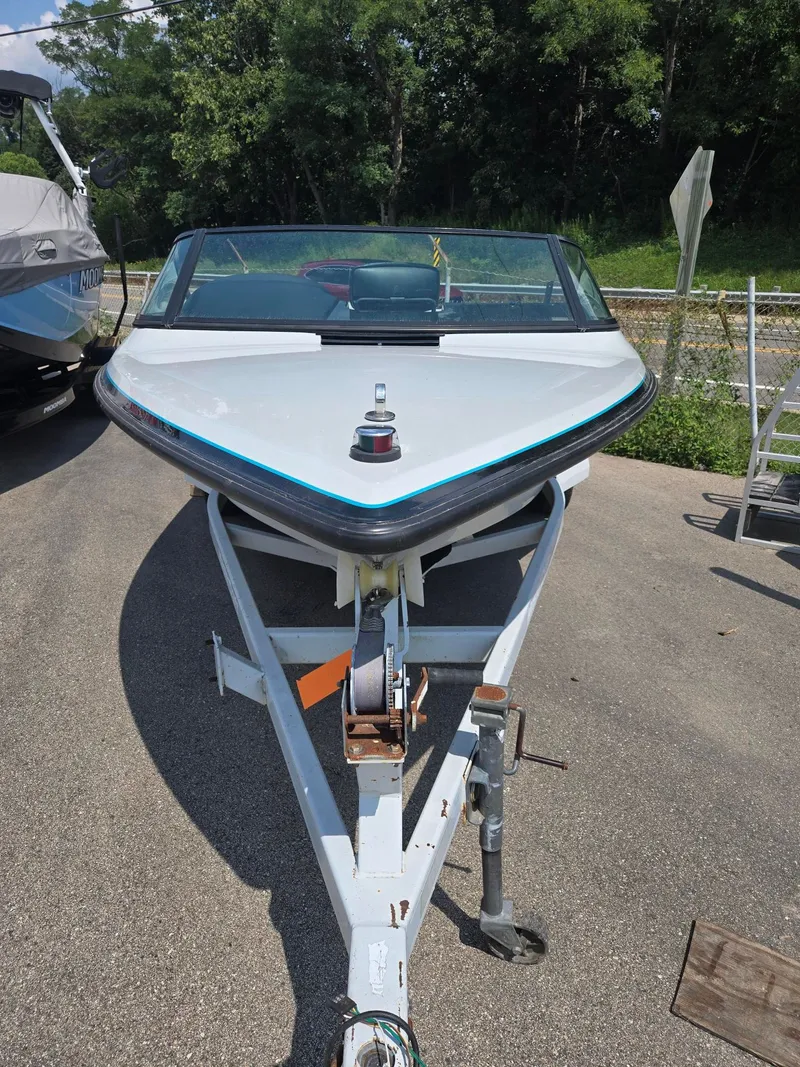 Slide: The Image of MasterCraft ProStar 190 1992 - 3