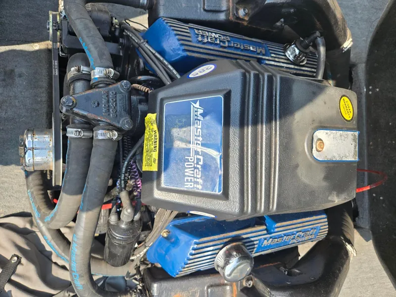 Slide: The Image of MasterCraft ProStar 190 1992 - 7