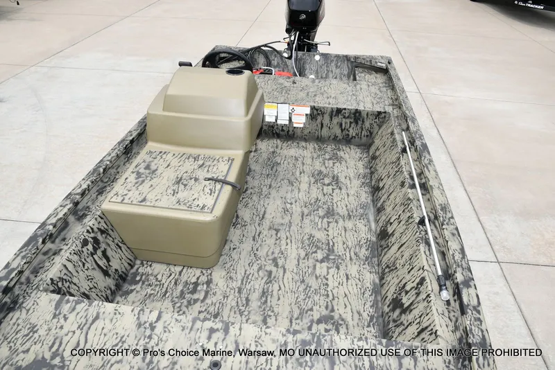 Slide: The Image of Tracker 1648 SC 2026 - 44