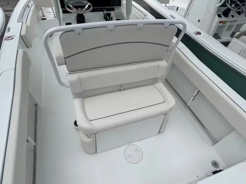 Slide: The Image of Sea Hunt Ultra 234 2026 - 6