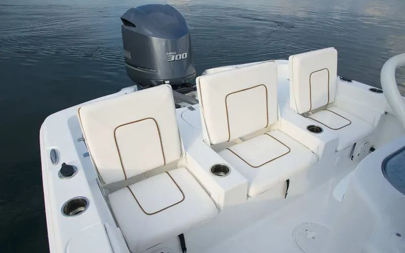 Slide: The Image of Sea Hunt BX 25 FS 2026 - 15