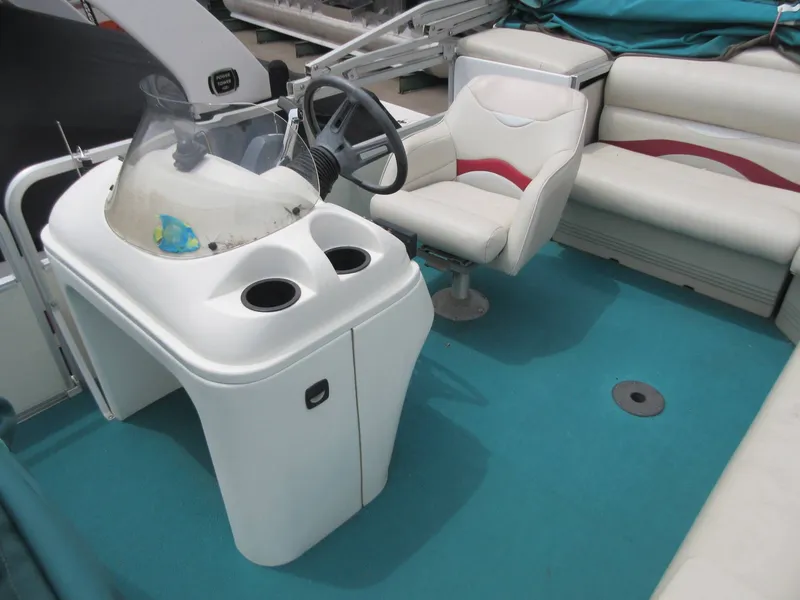 Slide: The Image of Lowe 240 Jamaica 1995 - 4