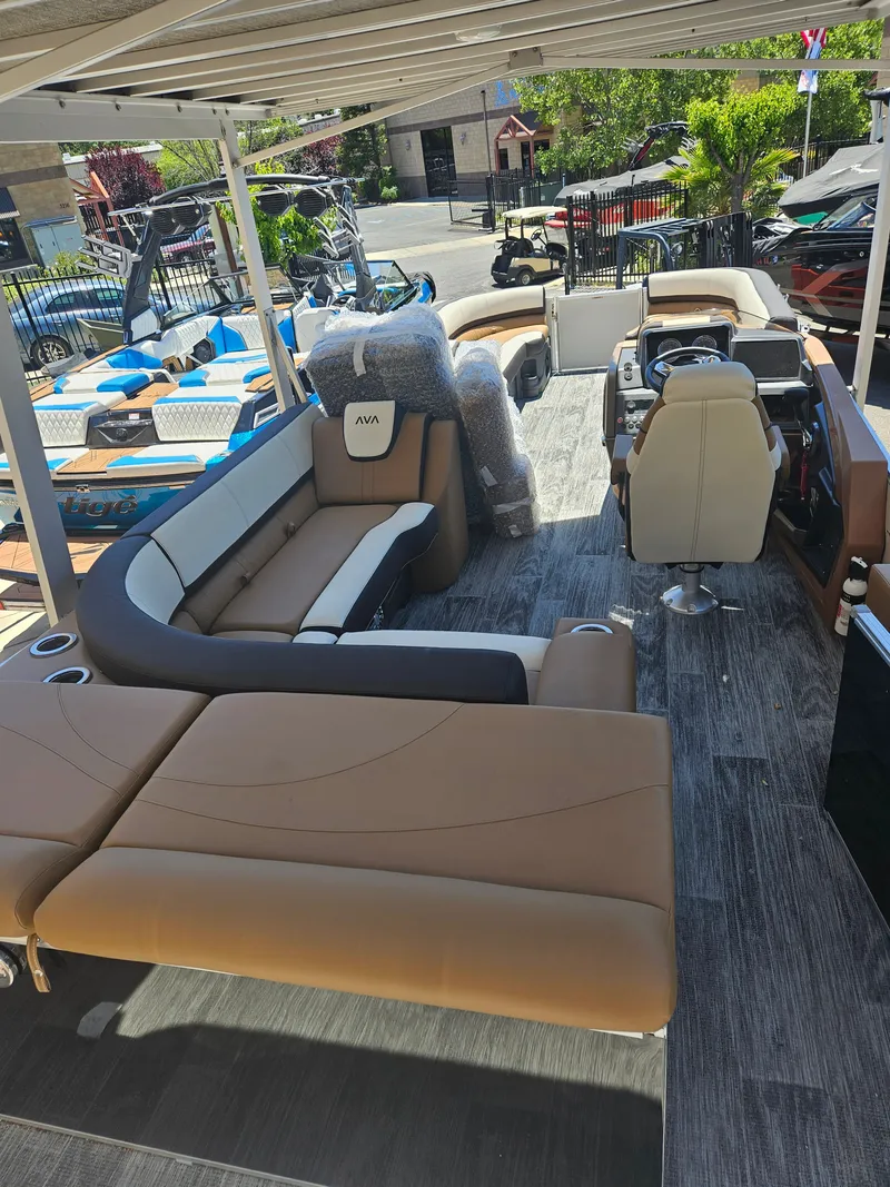 Slide: The Image of Avalon Catalina Cruise Funship 27FT 2025 - 6