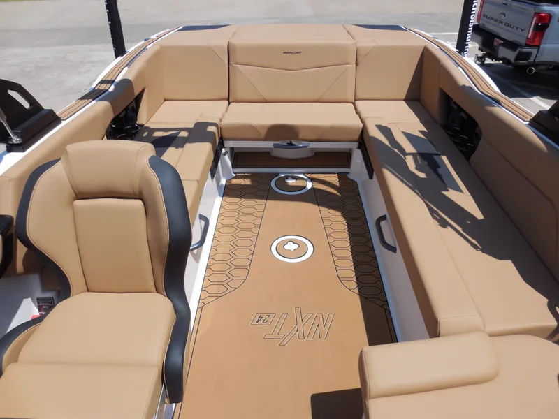 Slide: The Image of MasterCraft NXT24 2024 - 13