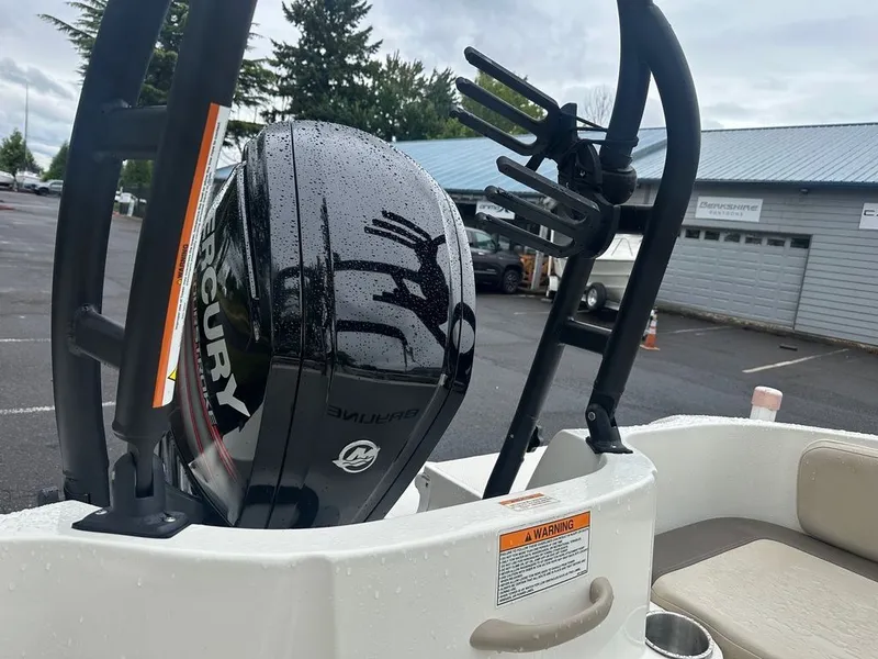 Slide: The Image of Bayliner Element E18 2017 - 5