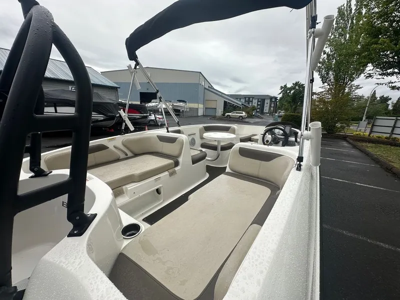 Slide: The Image of Bayliner Element E18 2017 - 7