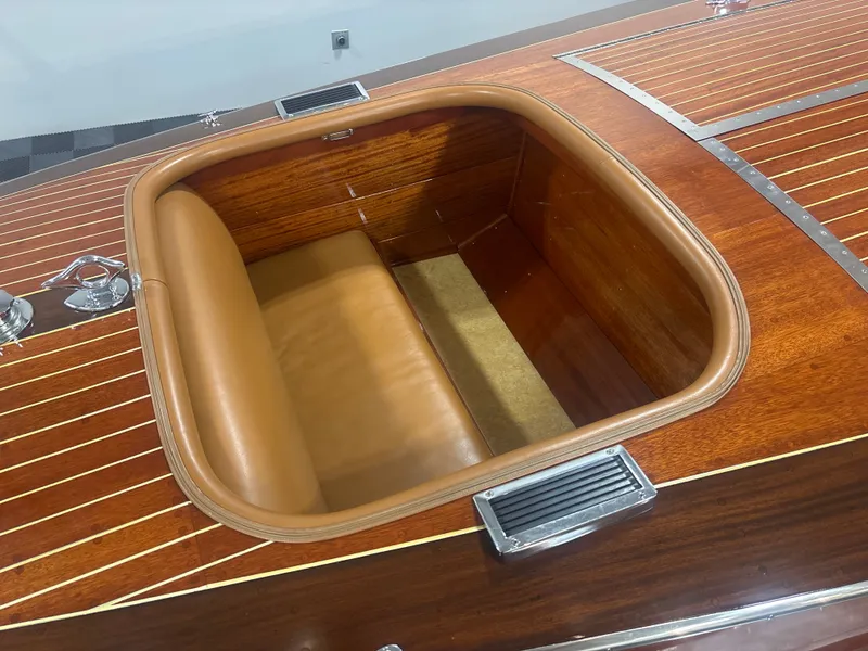 Slide: The Image of Chris-Craft 22 Runabout 1938 - 5