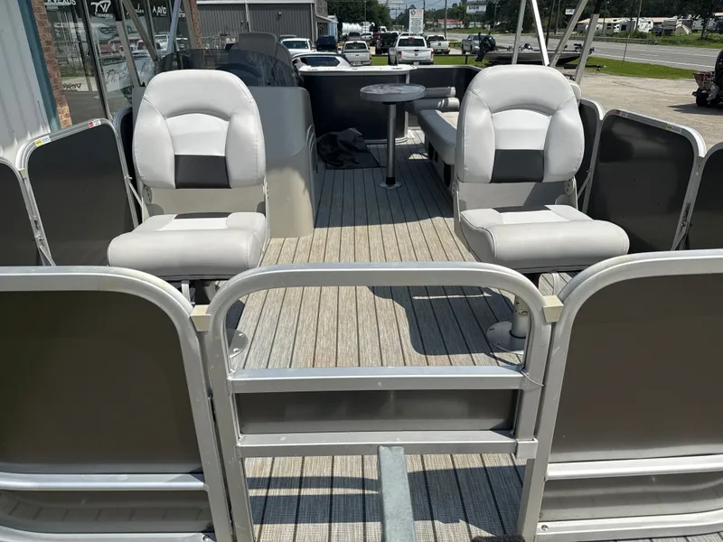 Slide: The Image of G3 V18F 2020 - 10