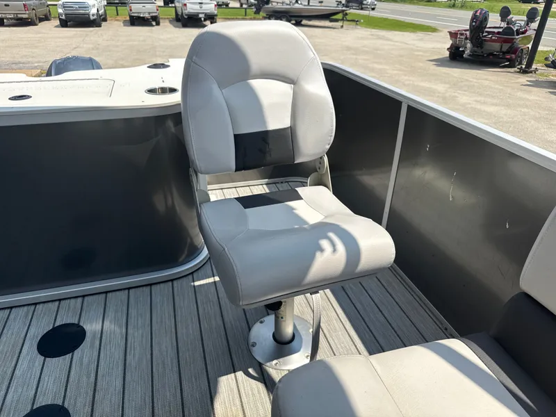 Slide: The Image of G3 V18F 2020 - 24