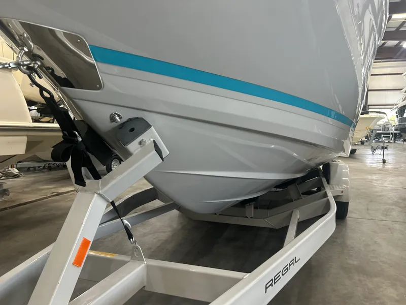 Slide: The Image of Regal LS6 2019 - 32