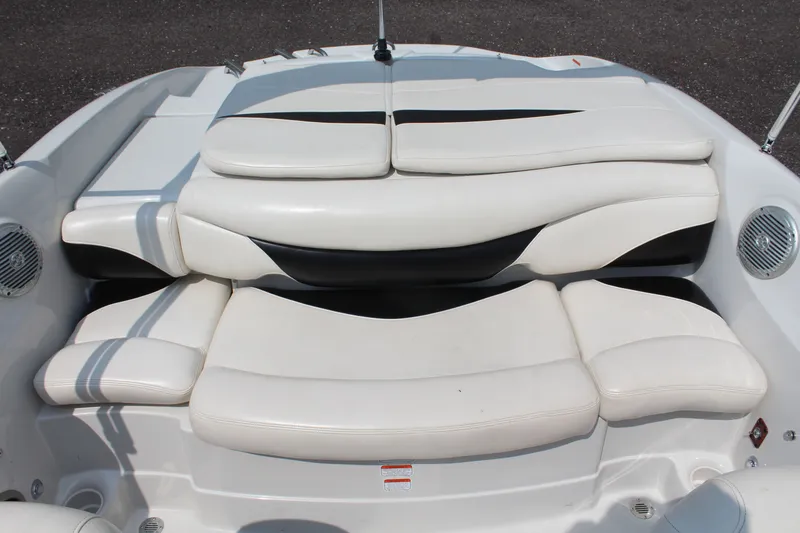 Slide: The Image of Tahoe Q5i 2013 - 16