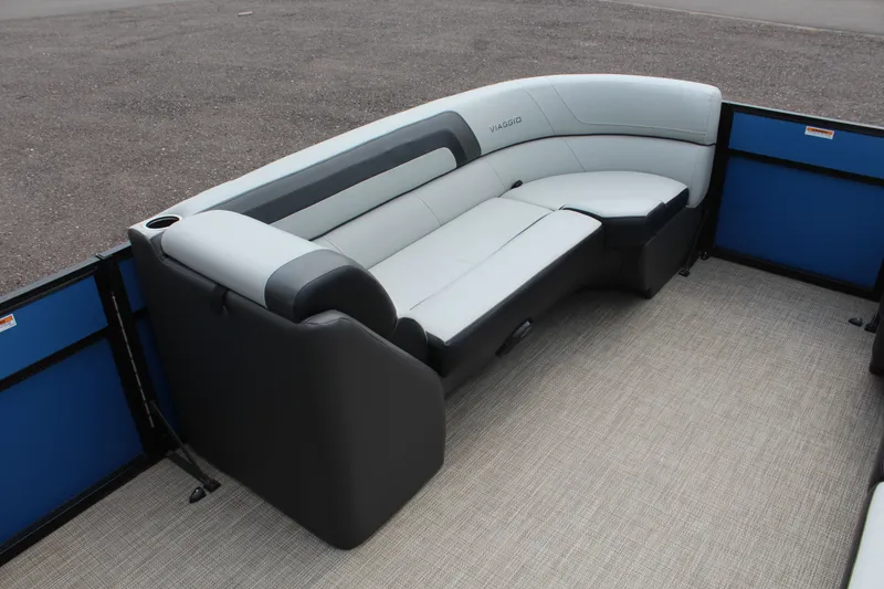 Slide: The Image of Viaggio Lago 22C 2022 - 9